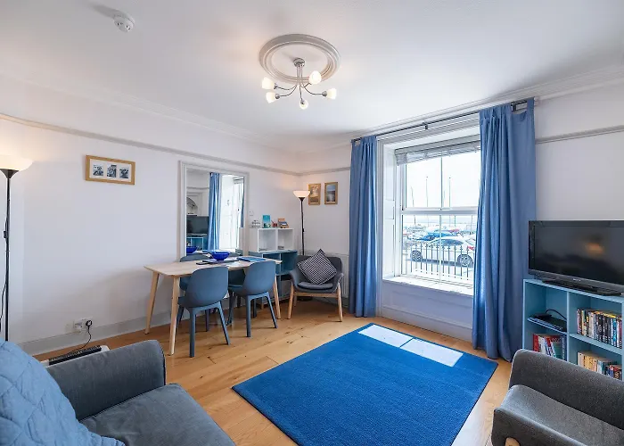 Ground Floor Sea View Apartment